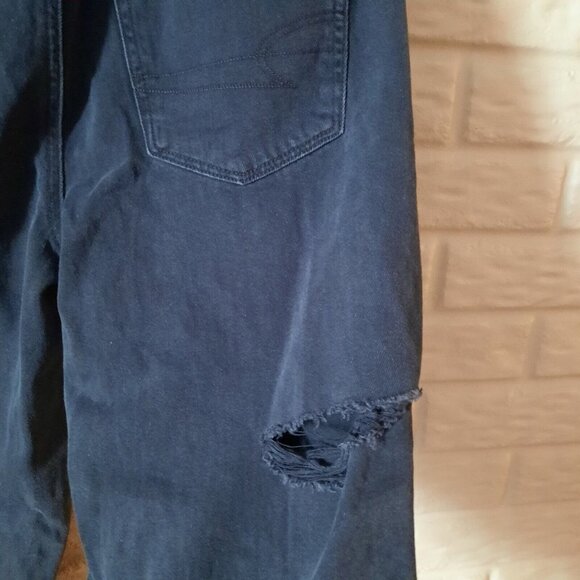 American Eagle‎ Mom Jeans Womens Size 8 Black Destroyed Denim Comfort Waist - Picture 3 of 11